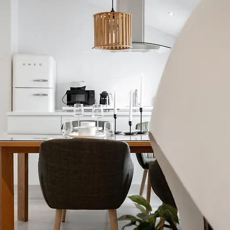 Taiga Penthouse, Private Sauna By Lapland Host